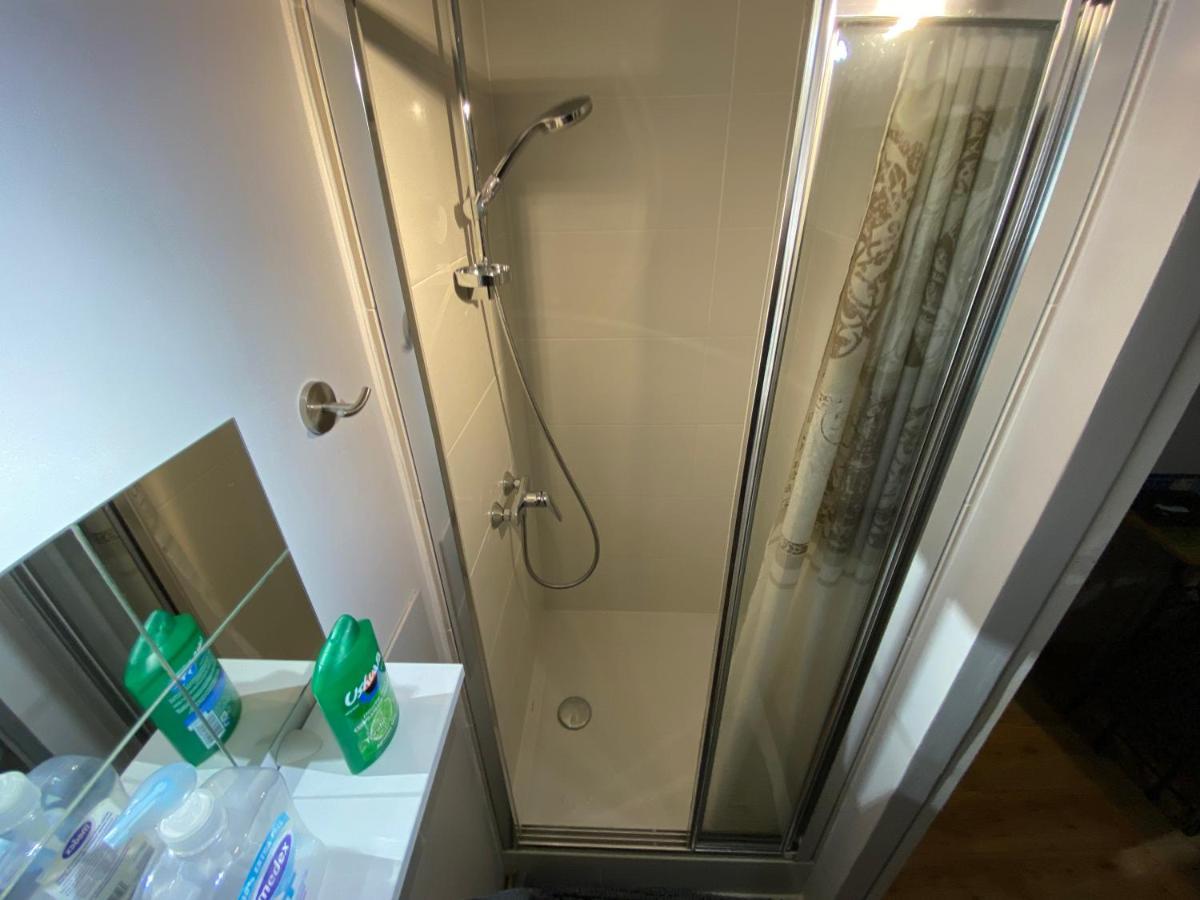 Sympathique Logement En Rez-De-Chausse, De 21M 2 Beauvais Exteriör bild